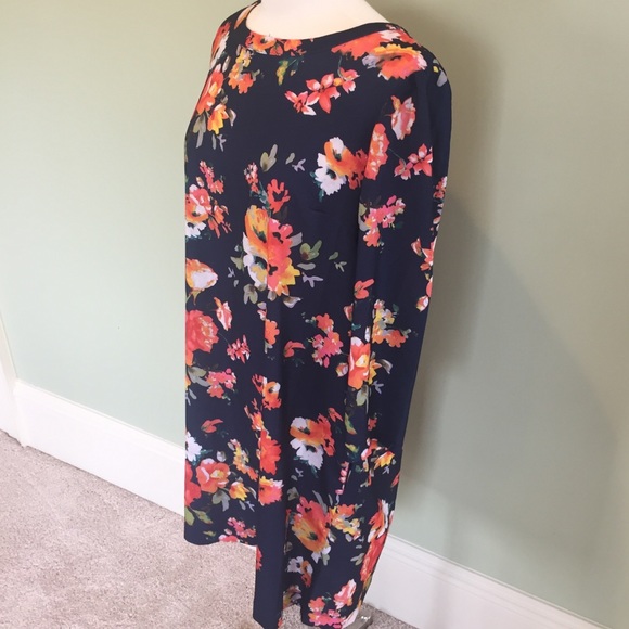 Indication by ECI Flowered Dress - Picture 5 of 6